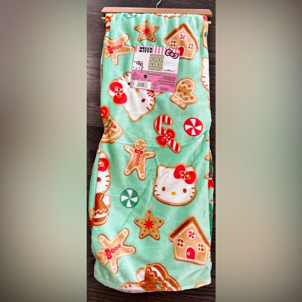 Hello Kitty Green and Red Holiday Blanket